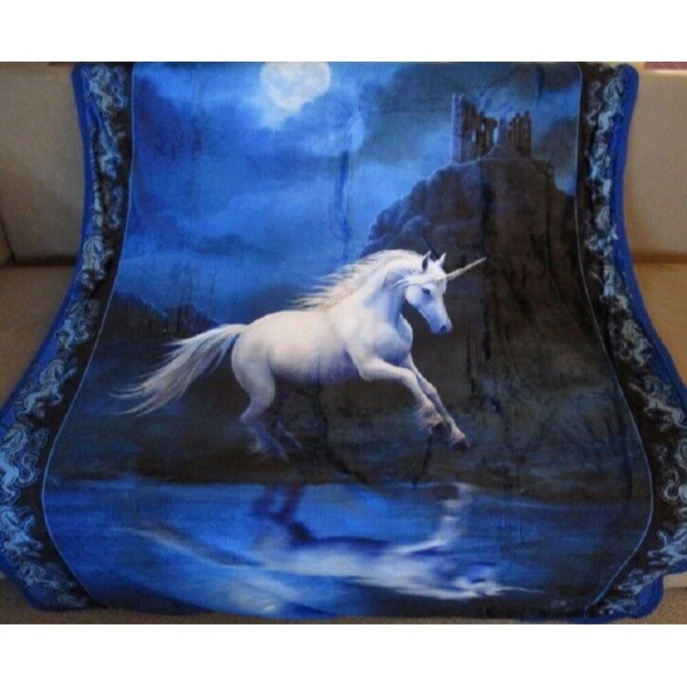 New Anne Stokes Moonlight Unicorn Plush Fleece Throw Gift Blanket Sherpa WARM - Picture 2 of 6